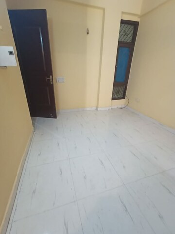 Room in 1 BHK Builder Floor at Vidhayak Colony, Nyay Khand I – for Sale