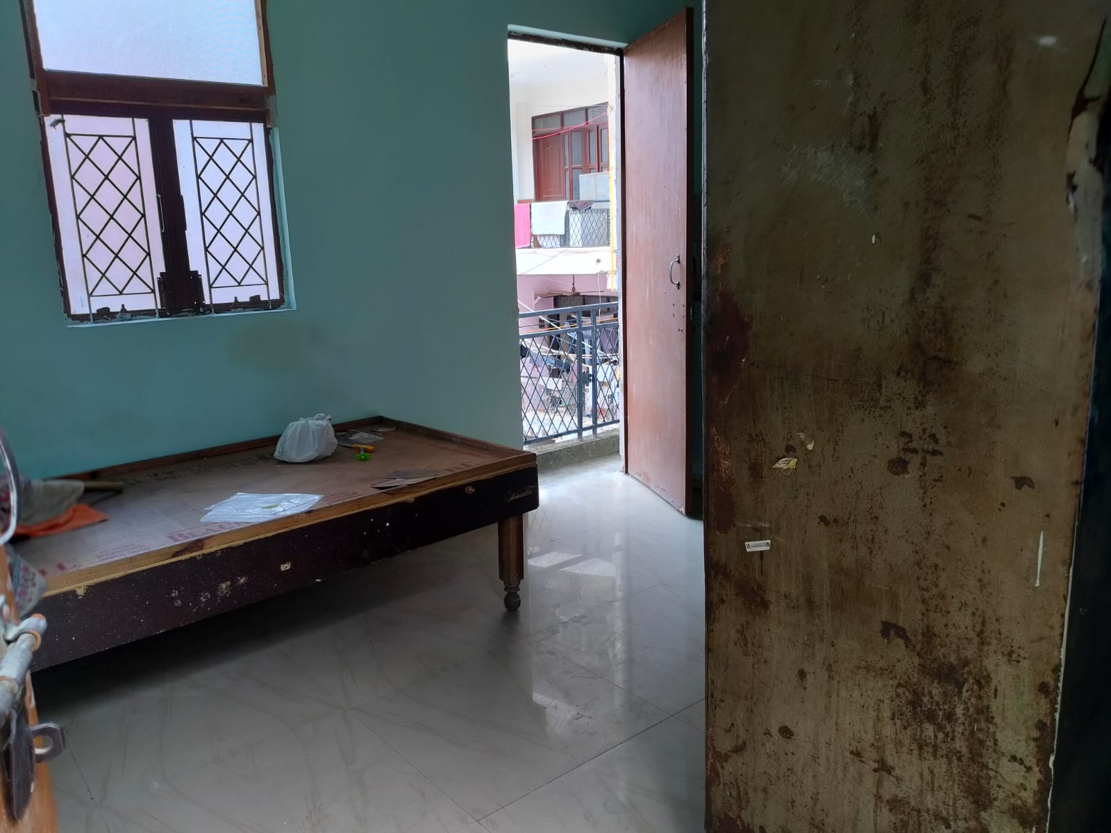 1 RkBuilder Floor For Rent in Saket