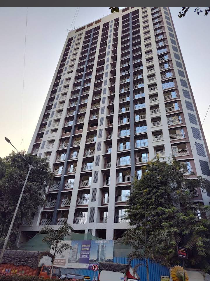 2 BHK 1010 Sq.Ft. Apartment in Oxford Navrang Navkar