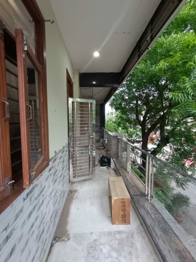 Balcony, kanha-apartments-indirapuram 3 Bedroom 1500 Sq.Ft. Builder Floor In Shakti Khand 2 Ghaziabad 9110440