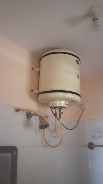 Bathroom in 1 BHK Independent House at Rt Nagar – for Rent