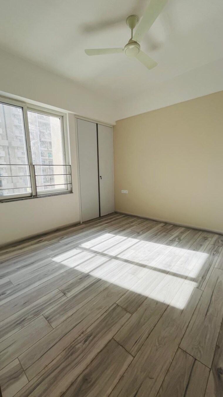 Room, aba-ivy-county 4 Bedroom 2511 Sq.Ft. Apartment In Sector 75 Noida 9110443