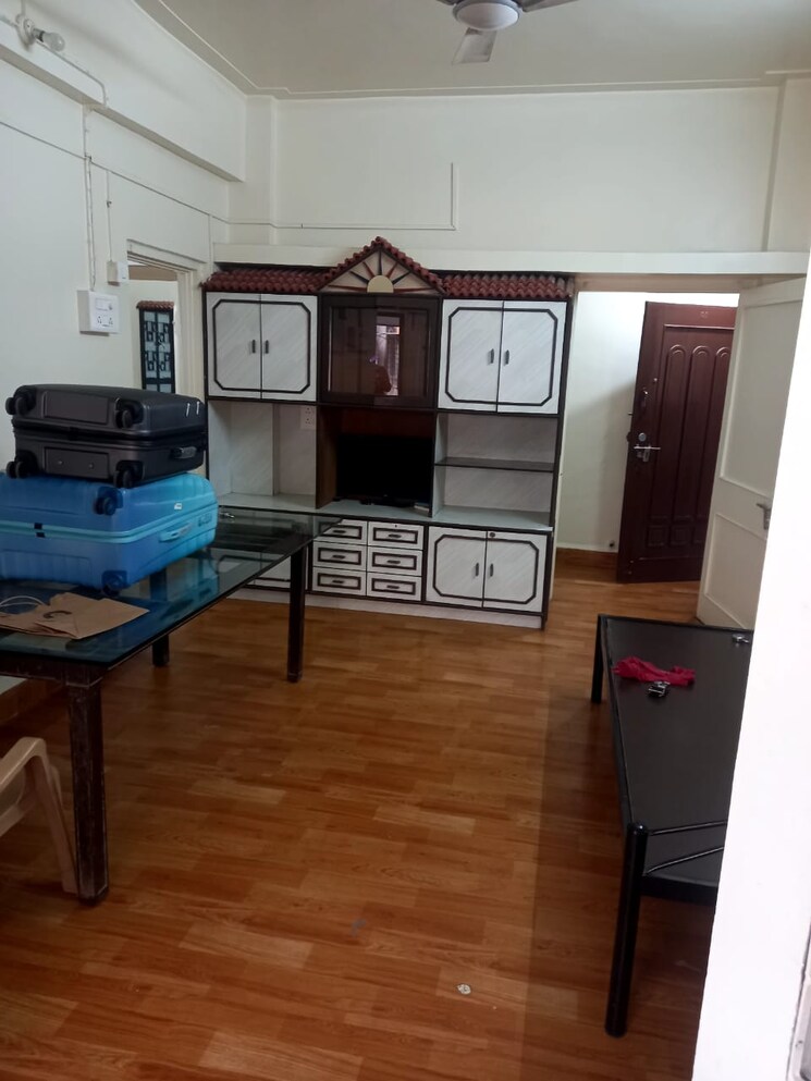 Room, yogi-park-chs-koregaon 1 Bedroom 650 Sq.Ft. Apartment In Koregaon Pune 9110450