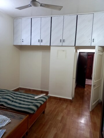 Room in 1 BHK Apartment at Yogi Park CHS Koregaon, Koregaon – for Rent