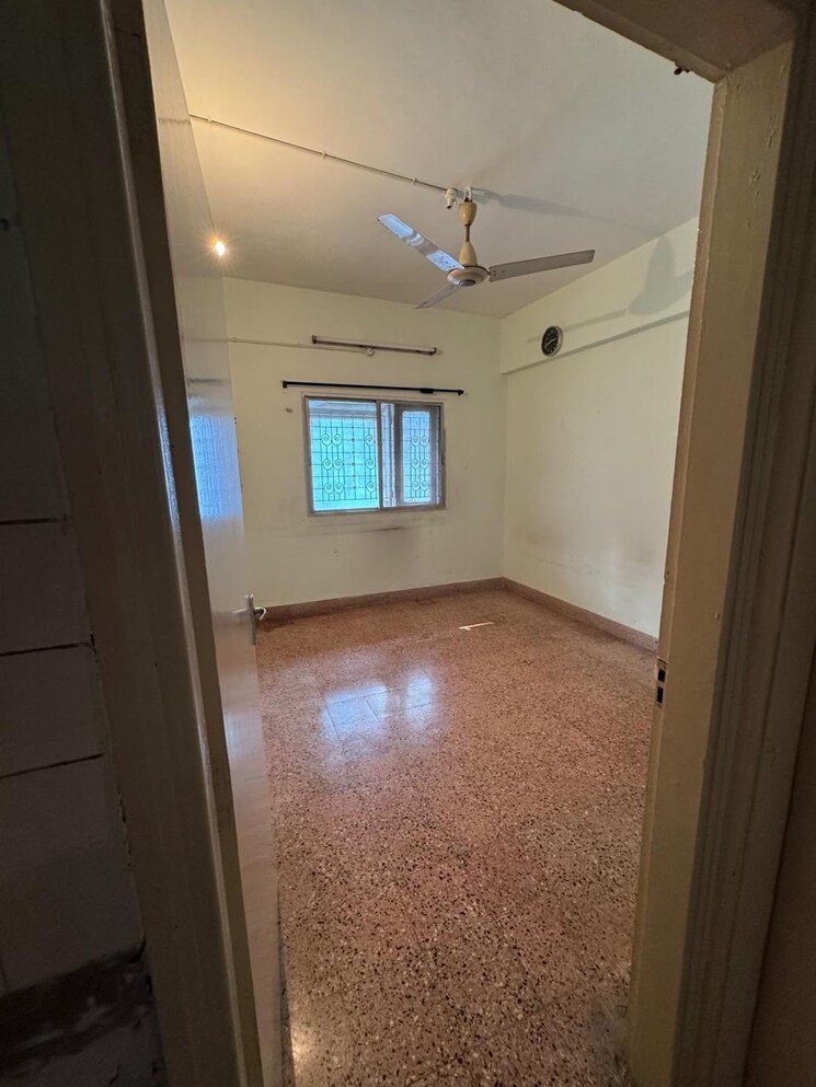 undefined, mittal-sujata 2 Bedroom 1100 Sq.Ft. Apartment In Bund Garden Road Pune 9110454