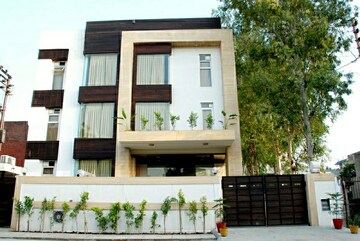 6 BHK Independent House For Rent in The Nest Noida, Sector 31