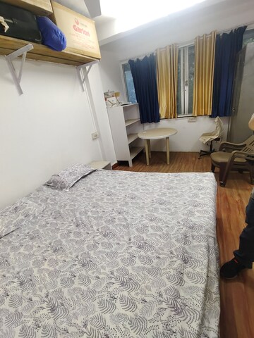 Room in 2 BHK Apartment at Popular Heights, Koregaon Park – for Rent