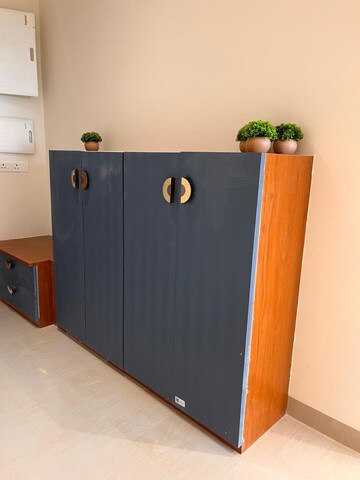 Furnished Amenities in 4 BHK Apartment at Chinchbhavan – for Rent