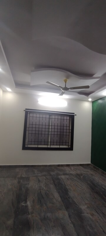 Room in 3 BHK Builder Floor at Kanaka Nagar – for Rent