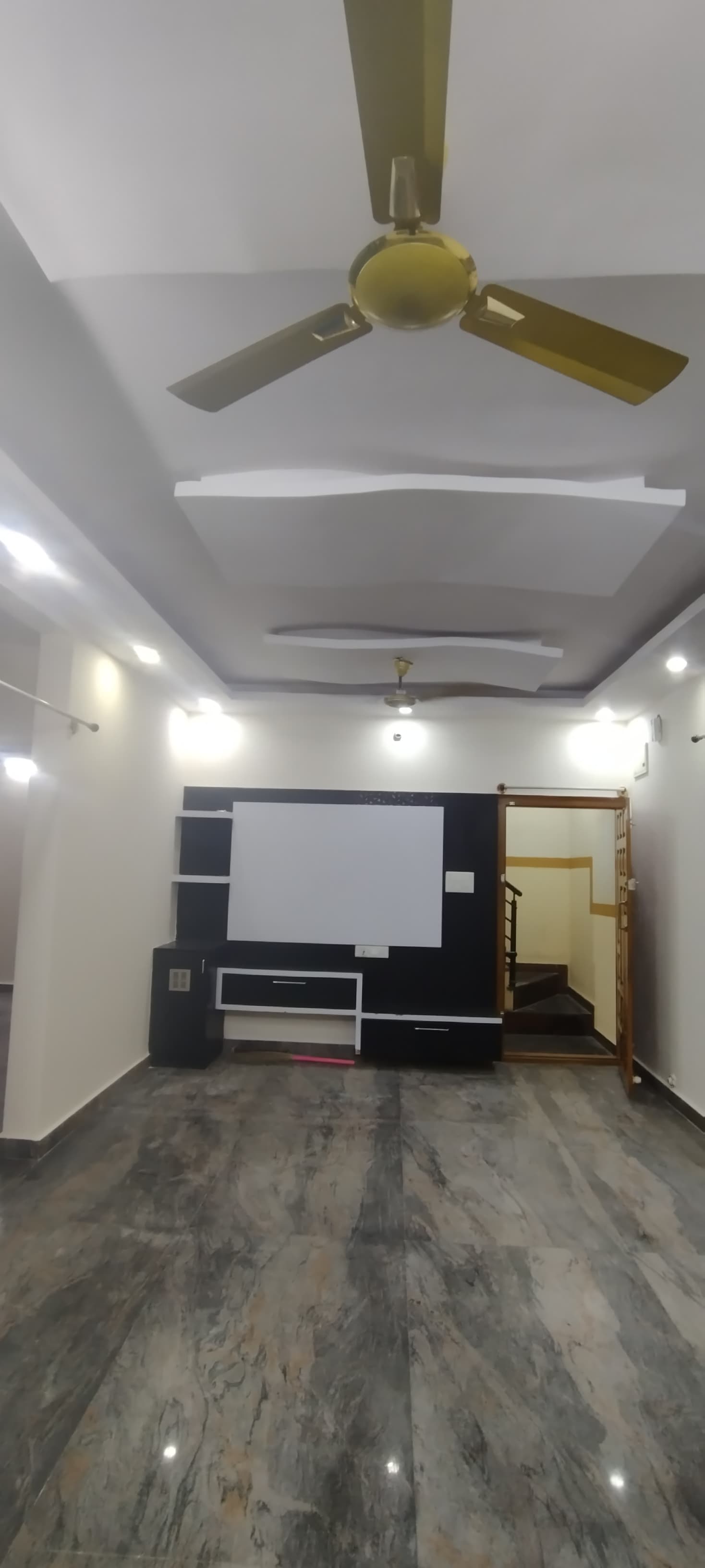 3 BHK Builder Floor For Rent in Falcon Vision Estate Agen