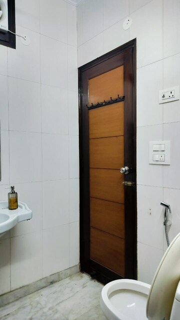 Bathroom in 3 BHK Builder Floor at Paschim Vihar – for Rent
