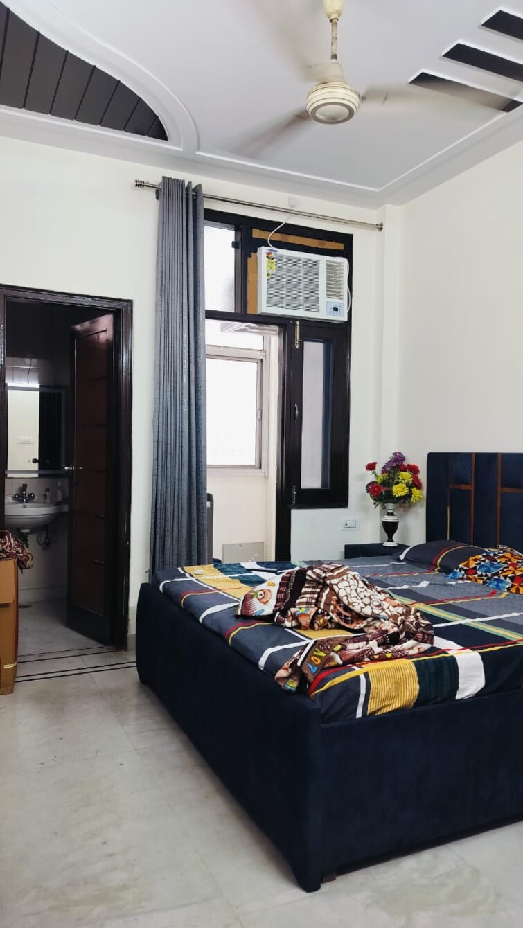 Cover Image, paschim vihar 3 Bedroom 1150 Sq.Ft. Builder Floor In Paschim Vihar Delhi 9110488