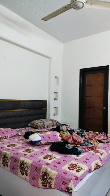Bedroom in 3 BHK Builder Floor at Paschim Vihar – for Rent