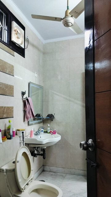 Bathroom in 3 BHK Builder Floor at Paschim Vihar – for Rent