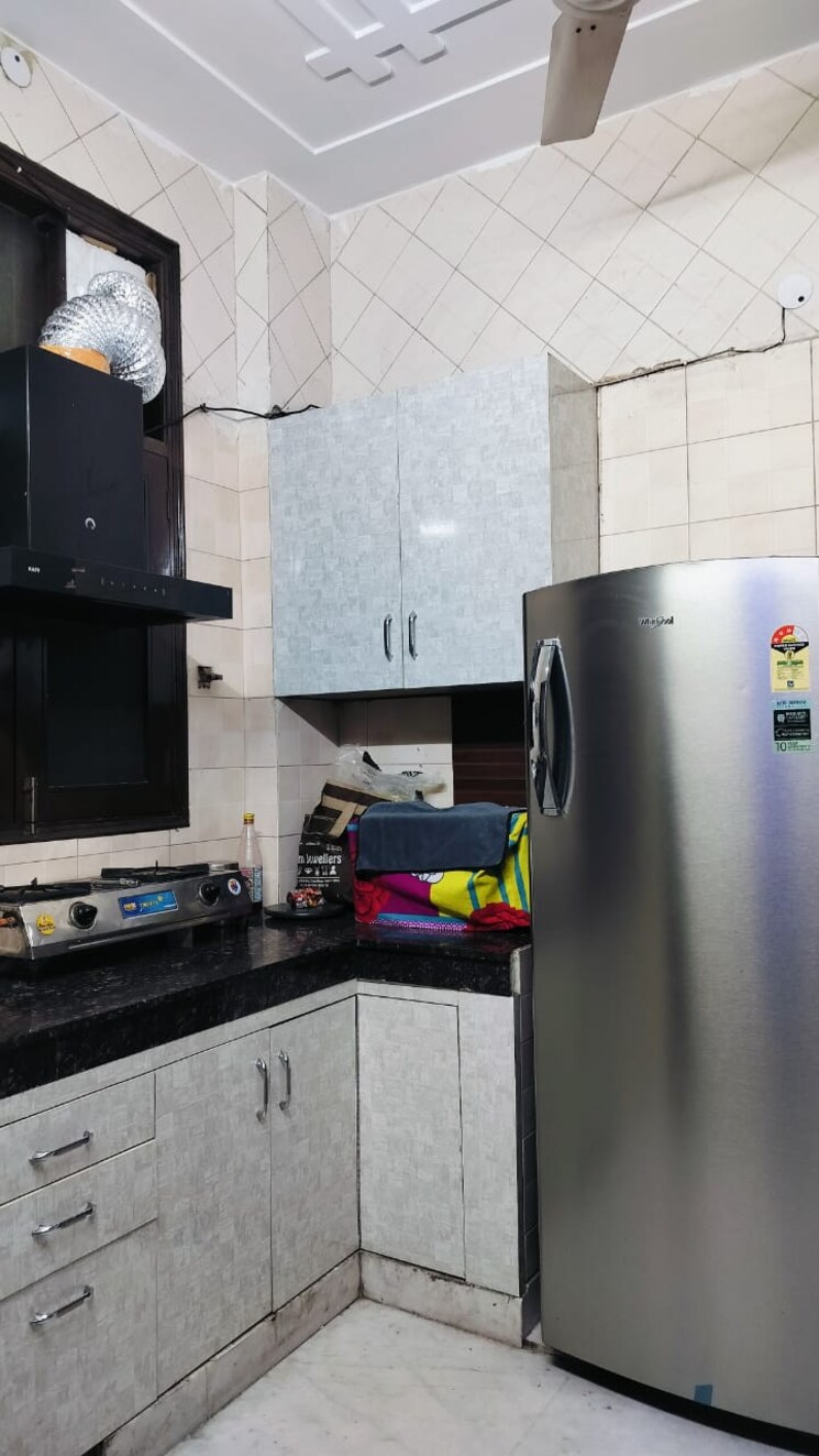 Kitchen, paschim vihar 3 Bedroom 1150 Sq.Ft. Builder Floor In Paschim Vihar Delhi 9110488