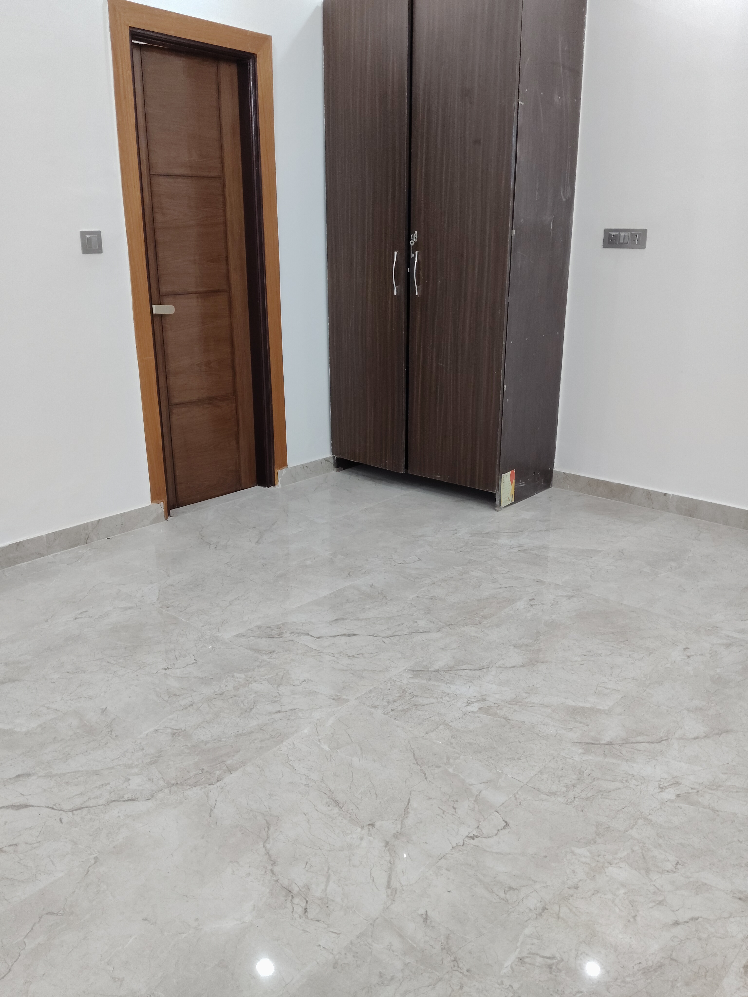 3 BHK Builder Floor For Rent in Green Fields Colony