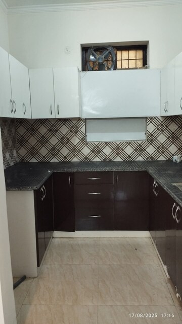 Kitchen in 2 BHK Builder Floor at Green Fields Colony – for Rent