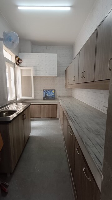 Kitchen in 3 BHK Builder Floor at Green Park – for Rent