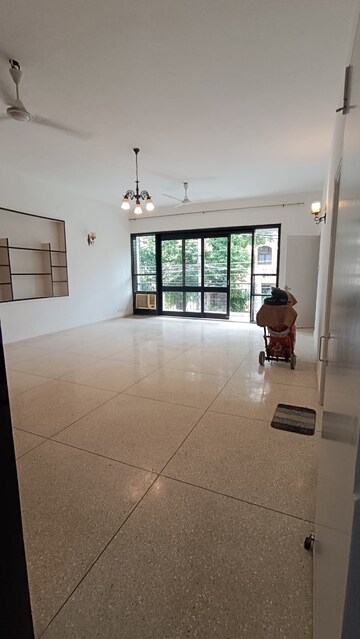 Living Room in 3 BHK Builder Floor at Green Park – for Rent