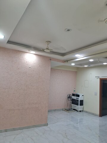 Room in 2 BHK Builder Floor at Eldeco Ananda, Sector 48 – for Rent