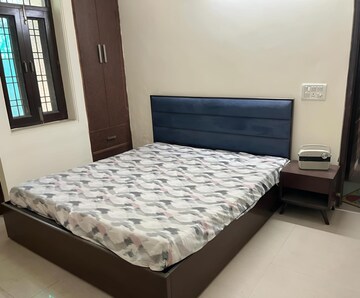 Bedroom in 2 BHK Builder Floor at RWA Apartments Sector 41, Sector 41 – for Rent