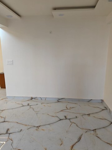 Room in 3 BHK Apartment at Prem Sagar Apartments, Nirman Nagar – for Rent