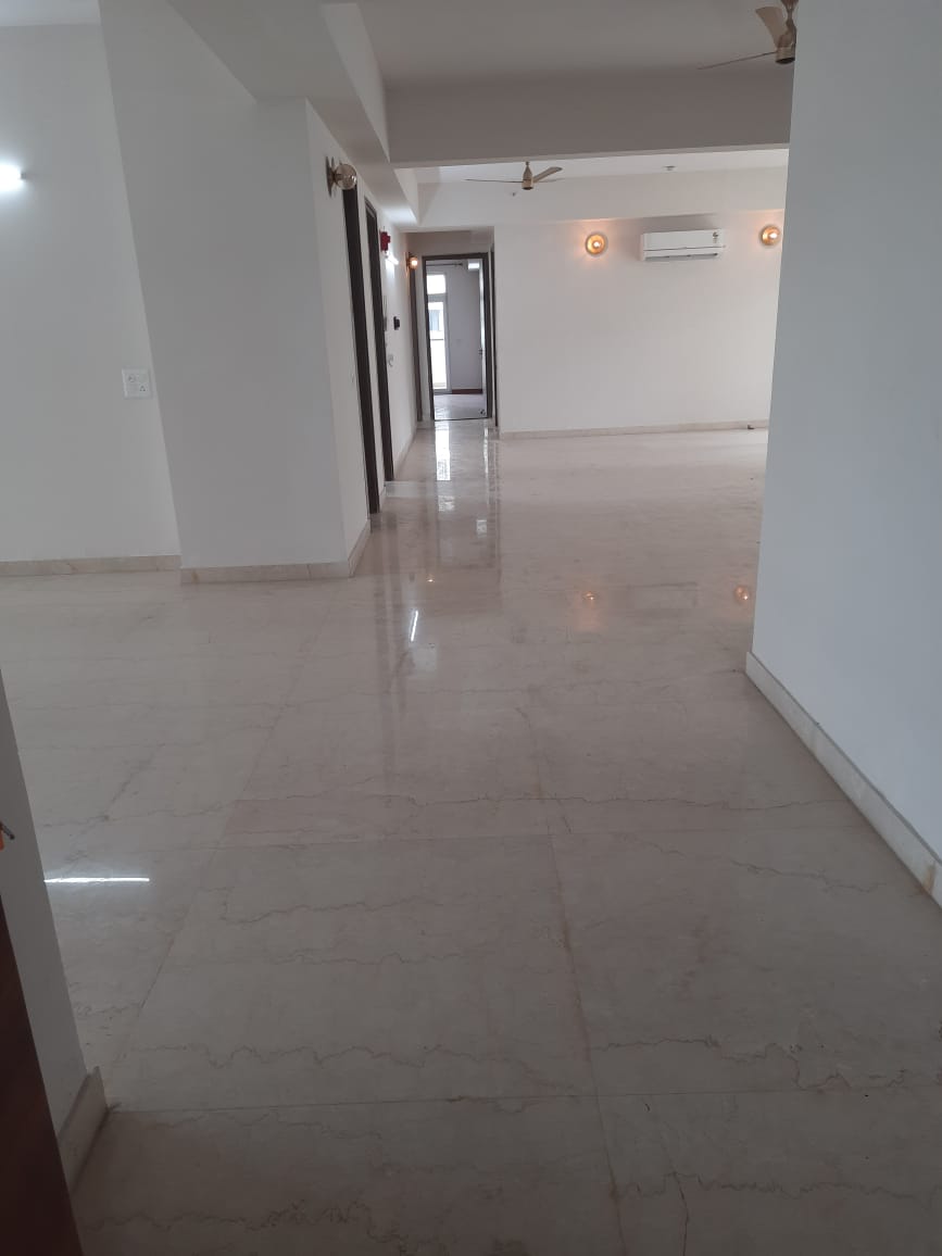 2 BHK 1140 Sq.Ft. Apartment in Amrapali Sapphire