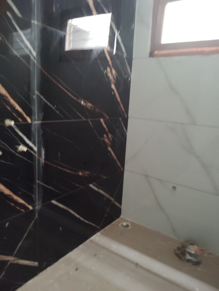 Bathroom, kaladhungi road 4 Bedroom 2300 Sq.Ft. Independent House In Kaladhungi Road Haldwani 9110568