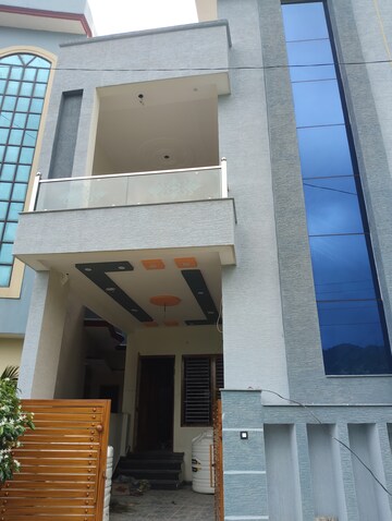 4 BHK Independent House For Sale in Kaladhungi Road