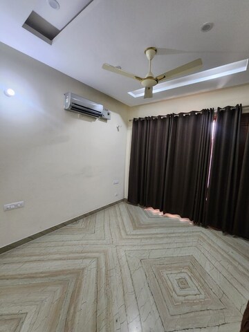 Room in 2.5 BHK Independent House at GMADA Eco City, North Mullanpur – for Rent