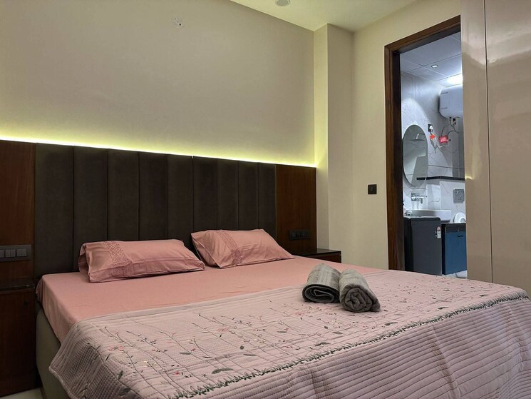 Bedroom, saket 3 Bedroom 1500 Sq.Ft. Apartment In Saket Delhi 9110613