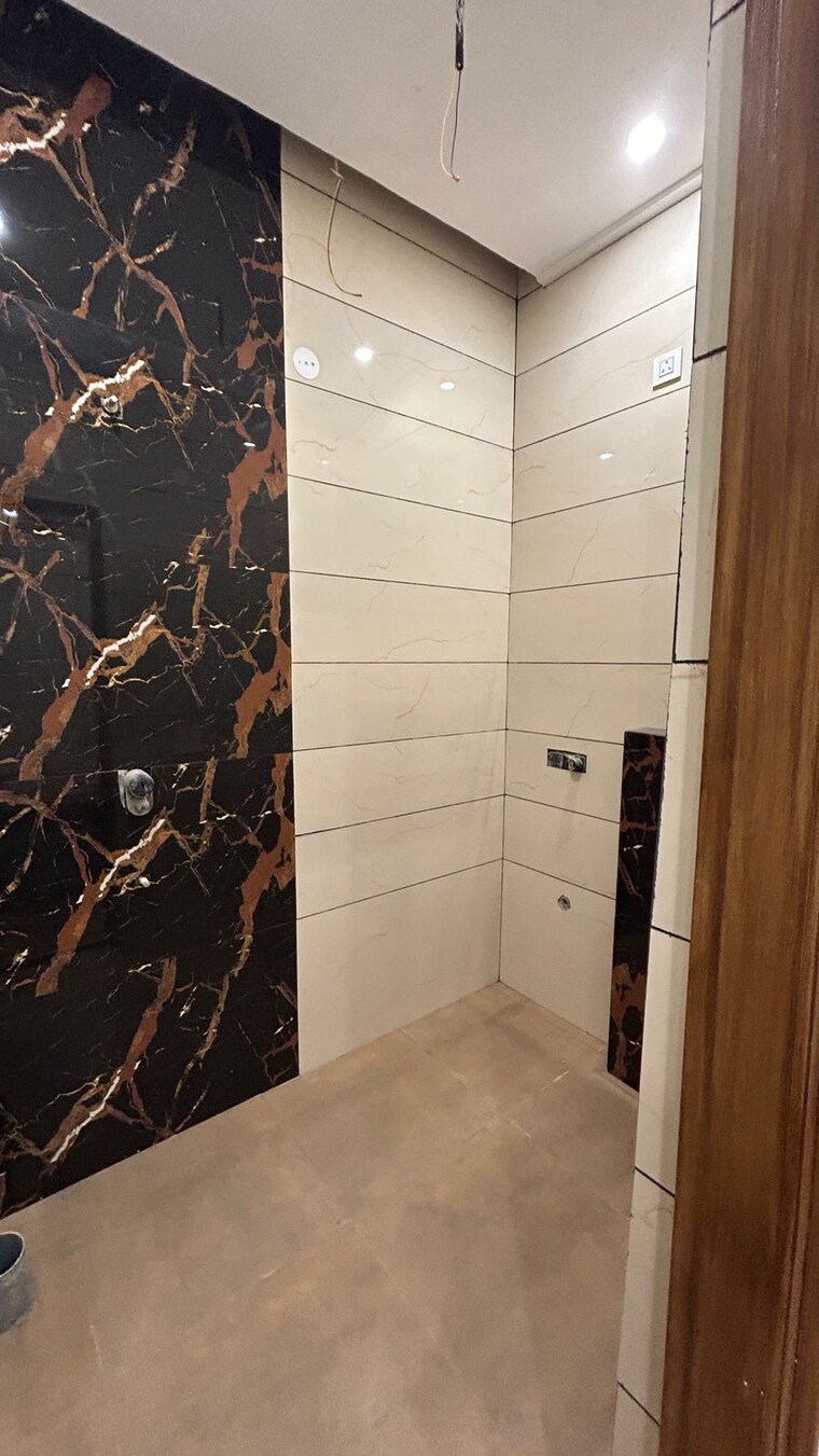 Bathroom, omaxe-the-resort 3 Bedroom 1887 Sq.Ft. Apartment In South Mullanpur Chandigarh 9110614