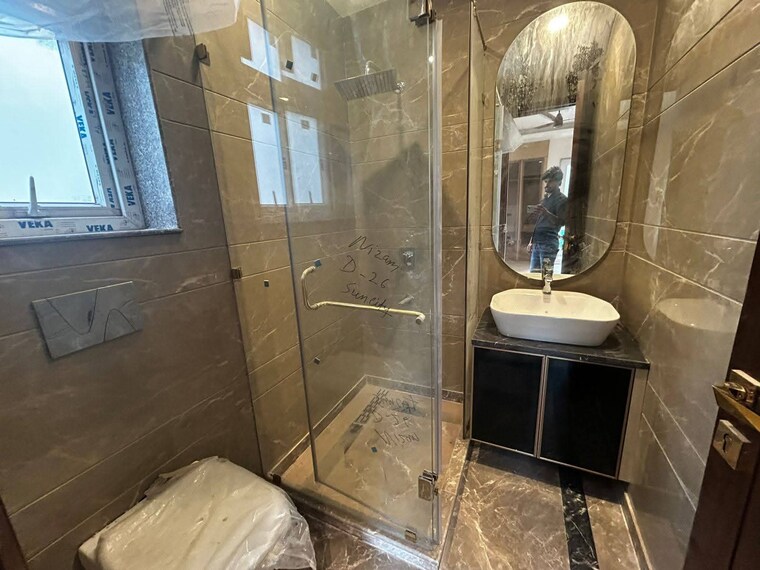 Bathroom, tulip-yellow 3 Bedroom 1704 Sq.Ft. Apartment In Sector 69 Gurgaon 9110670