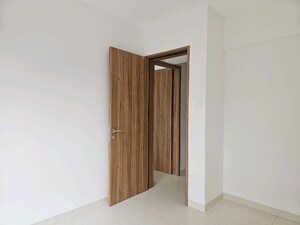 Room in 3 BHK Apartment at Nirman Adi, Kalyani Nagar – for Sale