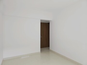 Room in 3 BHK Apartment at Nirman Adi, Kalyani Nagar – for Sale