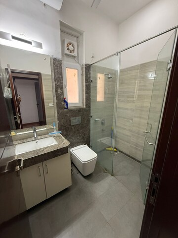Team Area in 3 BHK Apartment at Unitech Escape, Sector 50 – for Sale