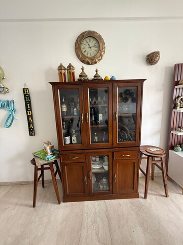 Furnished Amenities in 3 BHK Apartment at Unitech Escape, Sector 50 – for Sale