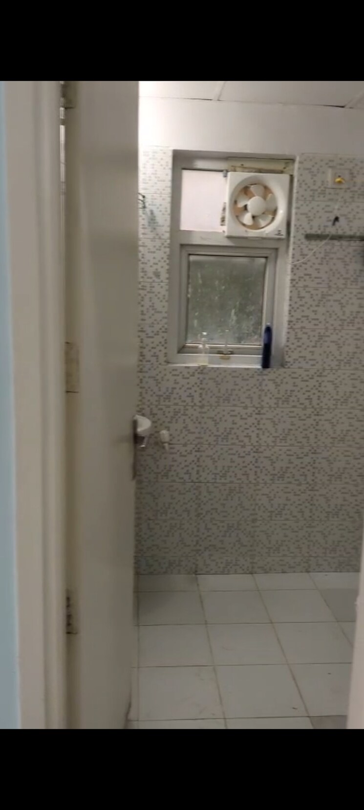 Bathroom, bptp-park-elite-floors 3 Bedroom 731 Sq.Ft. Apartment In Sector 85 Faridabad 9110734