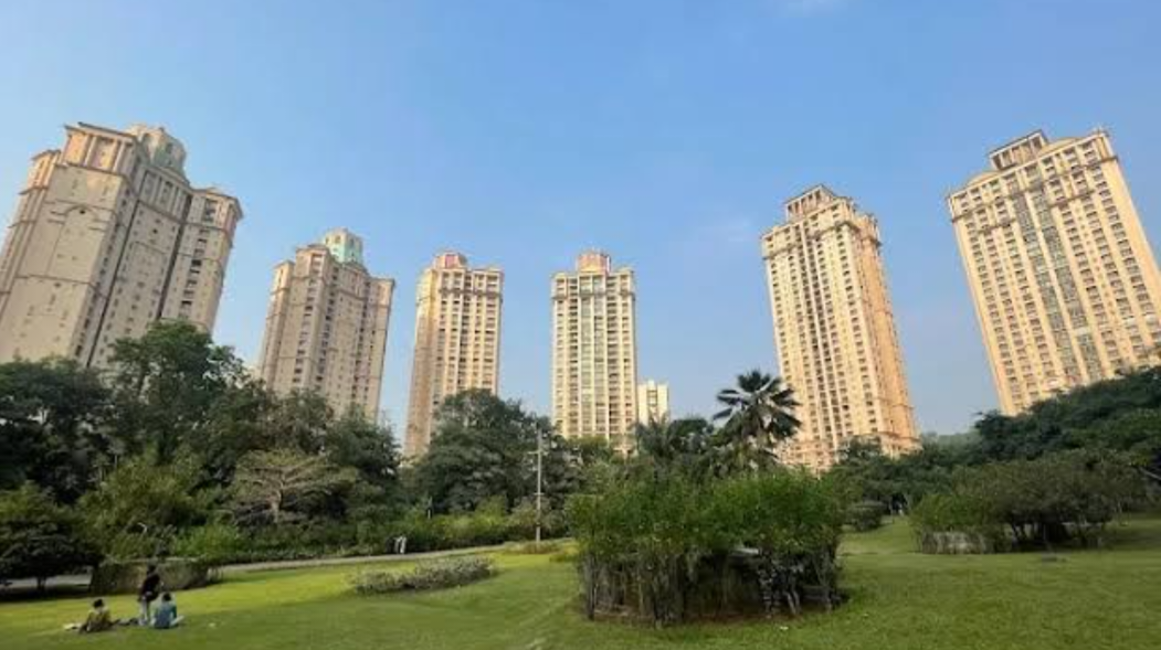 3 BHK Apartment For Sale in Hiranandani Gardens Torino