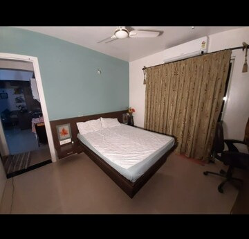 Team Area in 2 BHK Apartment at Giridhar Oasis, Kharadi – for Rent