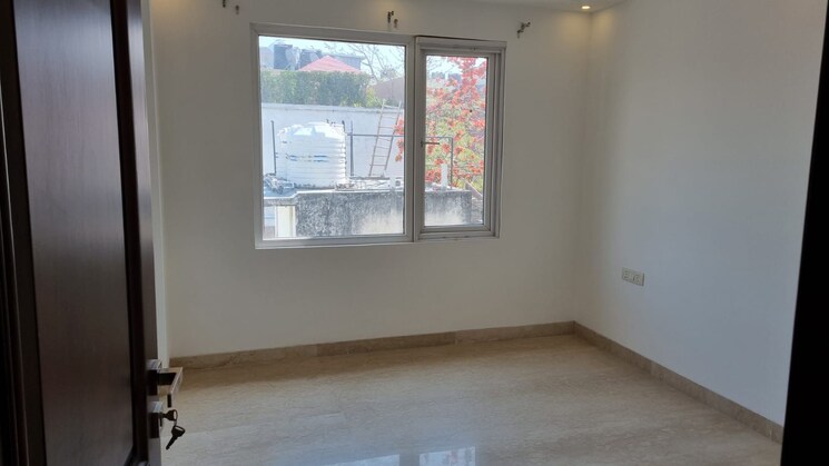 Room, safdarjung enclave 1 Bedroom 330 Sq.Ft. Builder Floor In Safdarjung Enclave Delhi 9110809