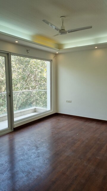 Room in 1 BHK Builder Floor at Safdarjung Enclave – for Rent