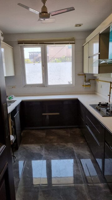 Kitchen in 1 BHK Builder Floor at Safdarjung Enclave – for Rent