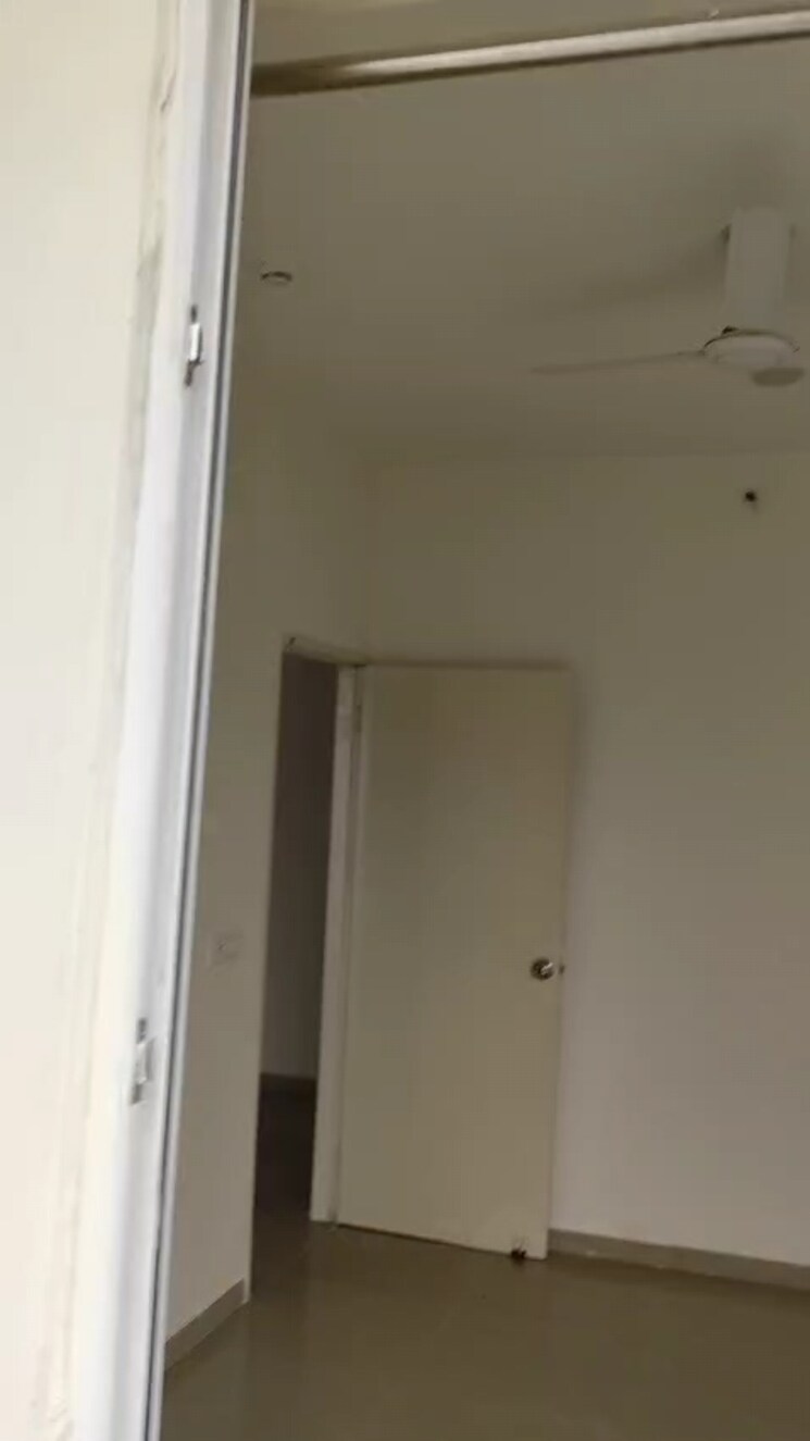 undefined, mahagun-mantra-i 3 Bedroom 877 Sq.Ft. Apartment In Sector 10 Greater Noida Greater Noida 9110835