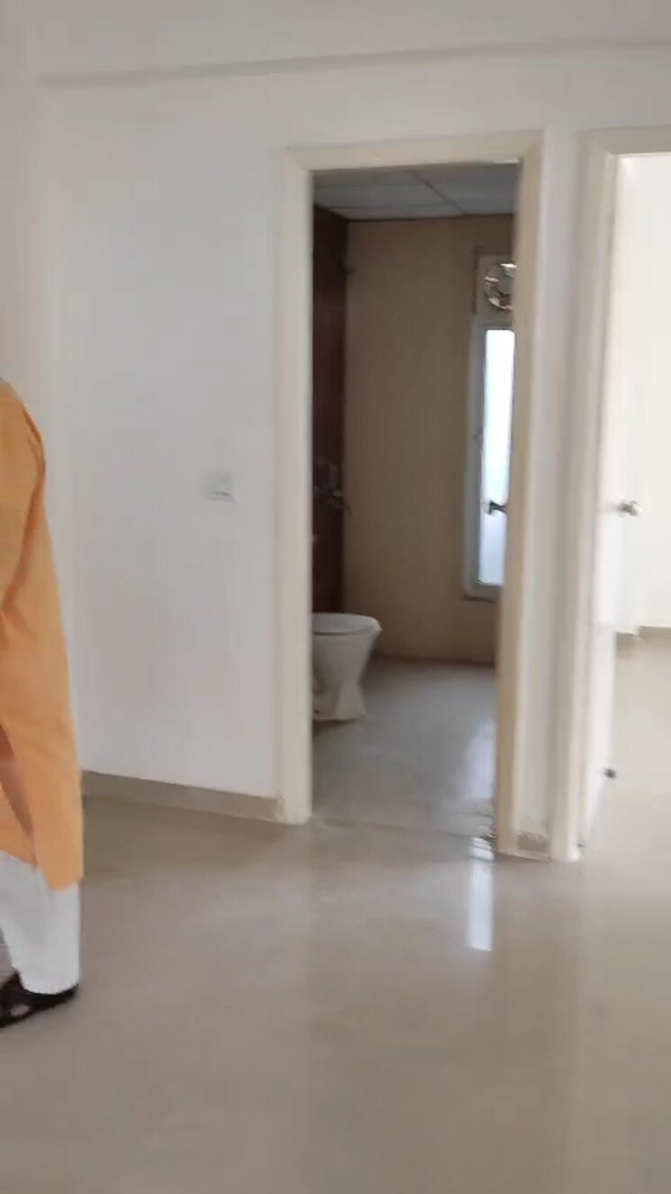 undefined, mahagun-mantra-i 3 Bedroom 877 Sq.Ft. Apartment In Sector 10 Greater Noida Greater Noida 9110835