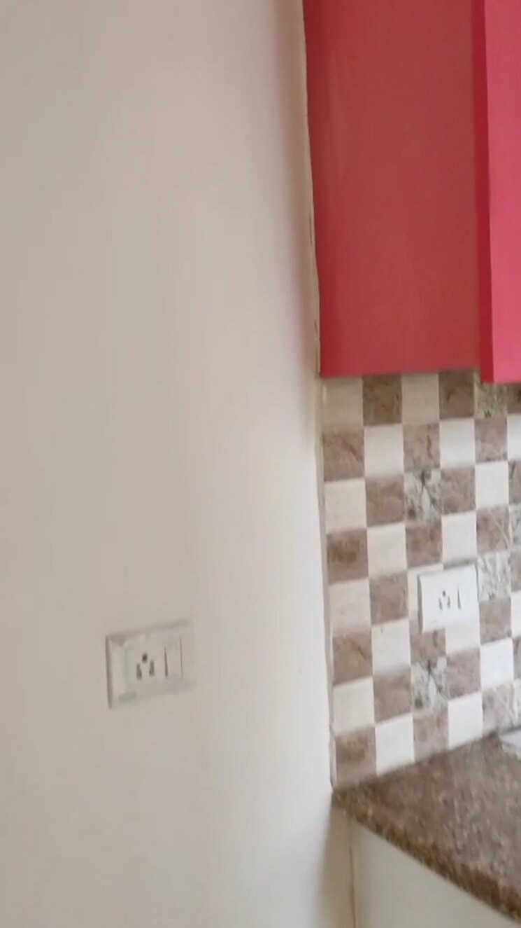 undefined, mahagun-mantra-i 3 Bedroom 877 Sq.Ft. Apartment In Sector 10 Greater Noida Greater Noida 9110835