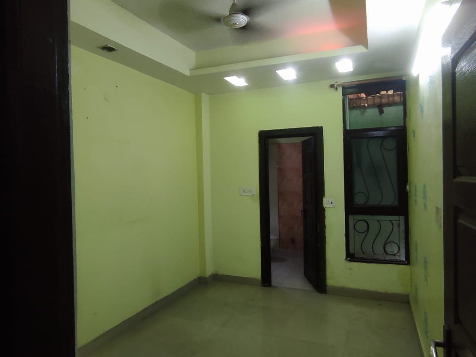 2 BHK 900 Sq.Ft. Builder Floor in A and M Shakti Plaza