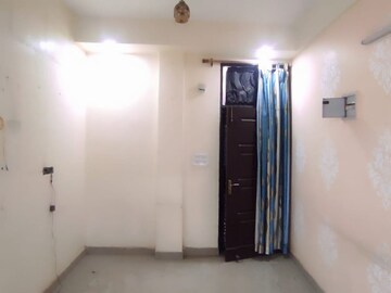 Room in 2 BHK Builder Floor at A and M Shakti Plaza, Shakti Khand Iii – for Rent