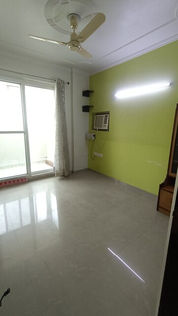 Room in 2 BHK Apartment at Aditya Urban Casa, Sector 78 – for Rent