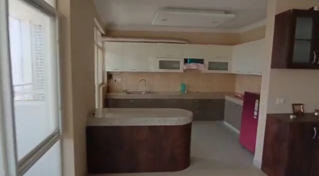 3 BHK + Servant Room Apartment For Rent in Raheja Vedaanta